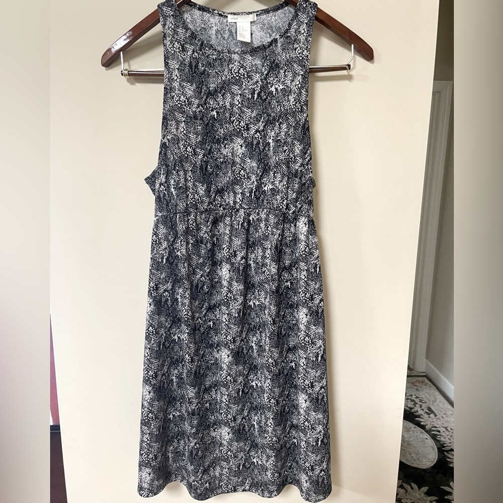 H&M MAMA  sleeveless Maternity dress size M.